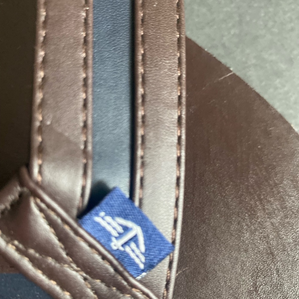 Dockers Men’s Flip Flop Thong Sandal - Picture 6 of 7